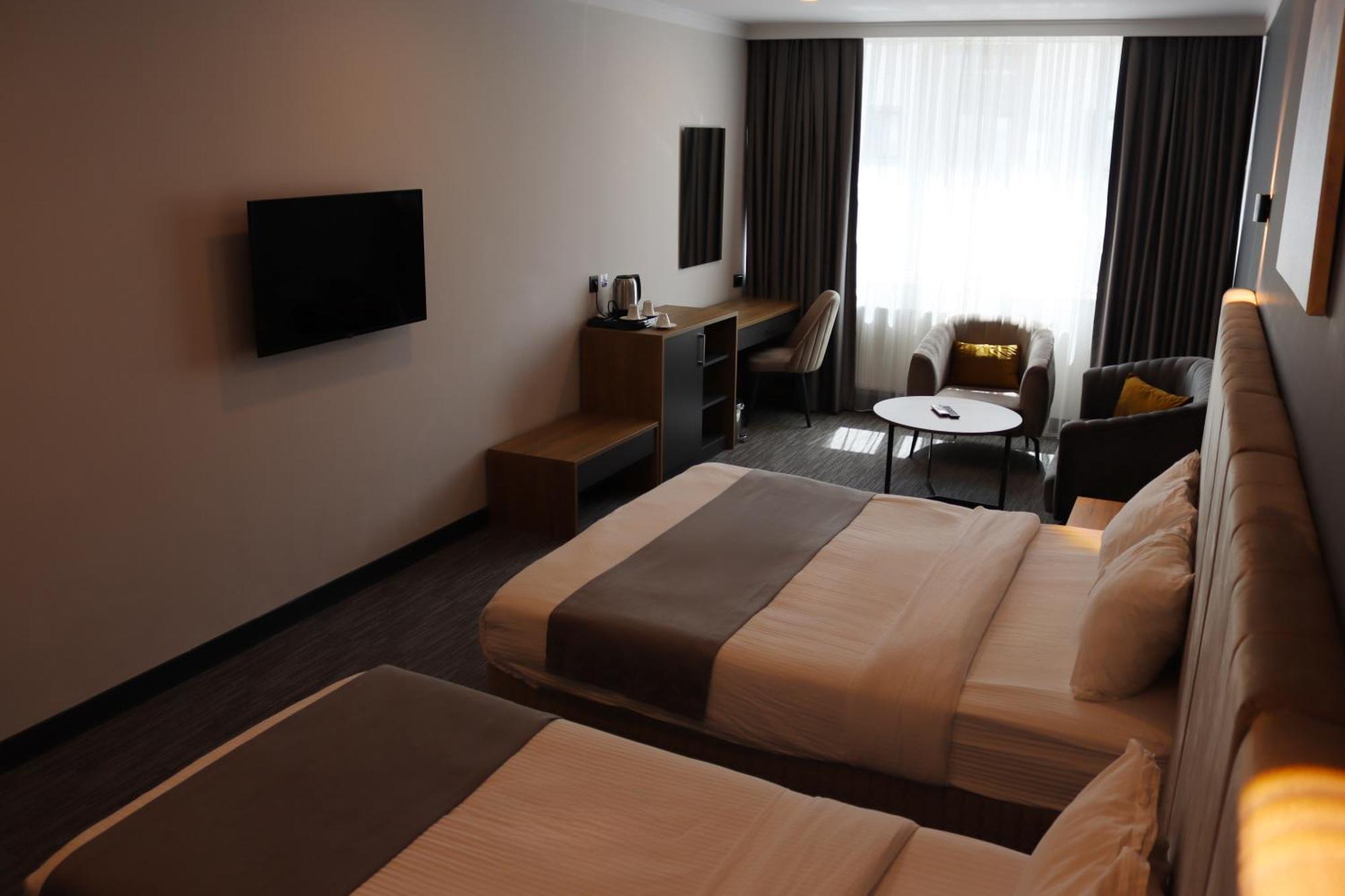 Home Plus Hotel イスタンブール エクステリア 写真