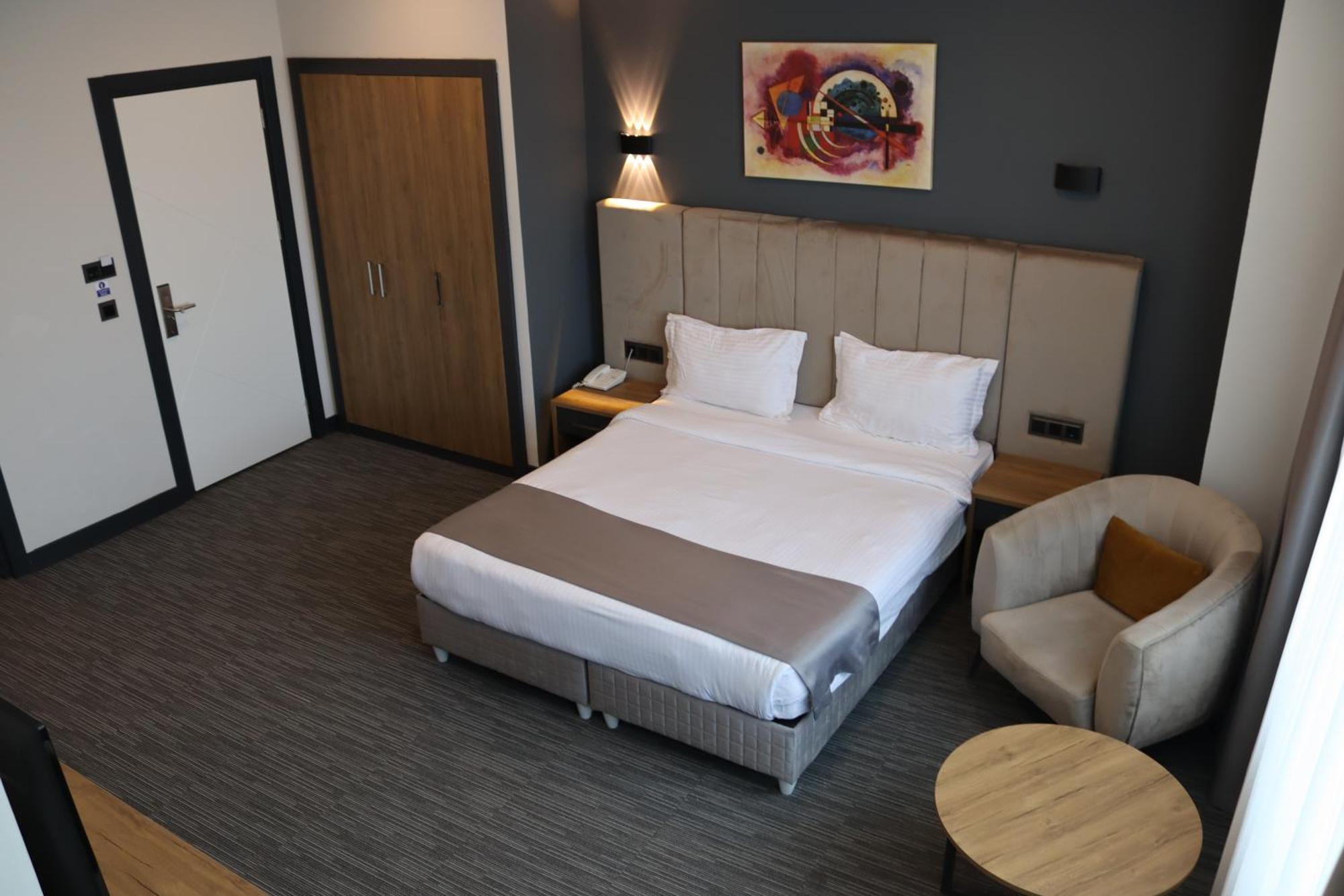 Home Plus Hotel イスタンブール エクステリア 写真