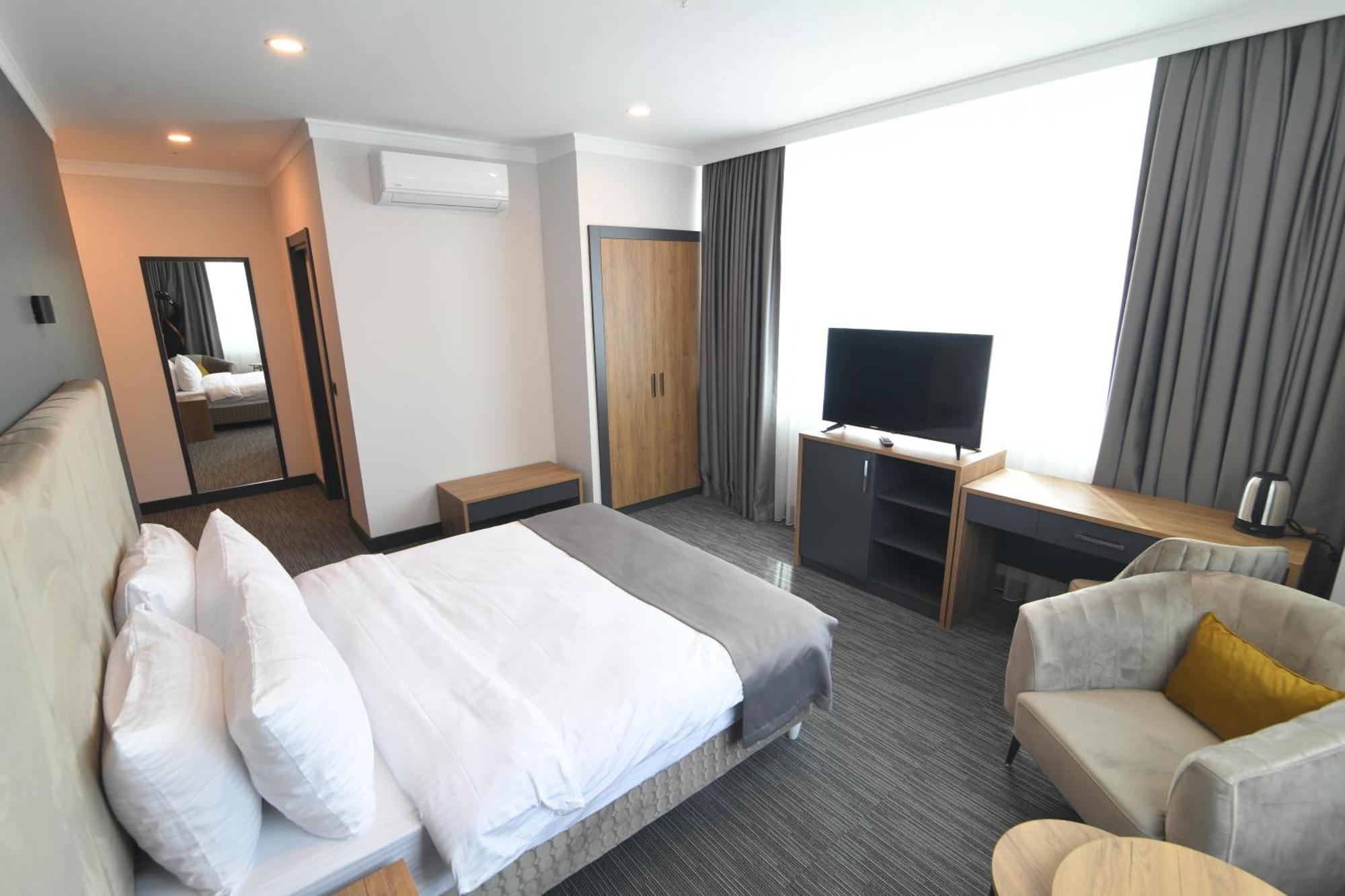 Home Plus Hotel イスタンブール エクステリア 写真