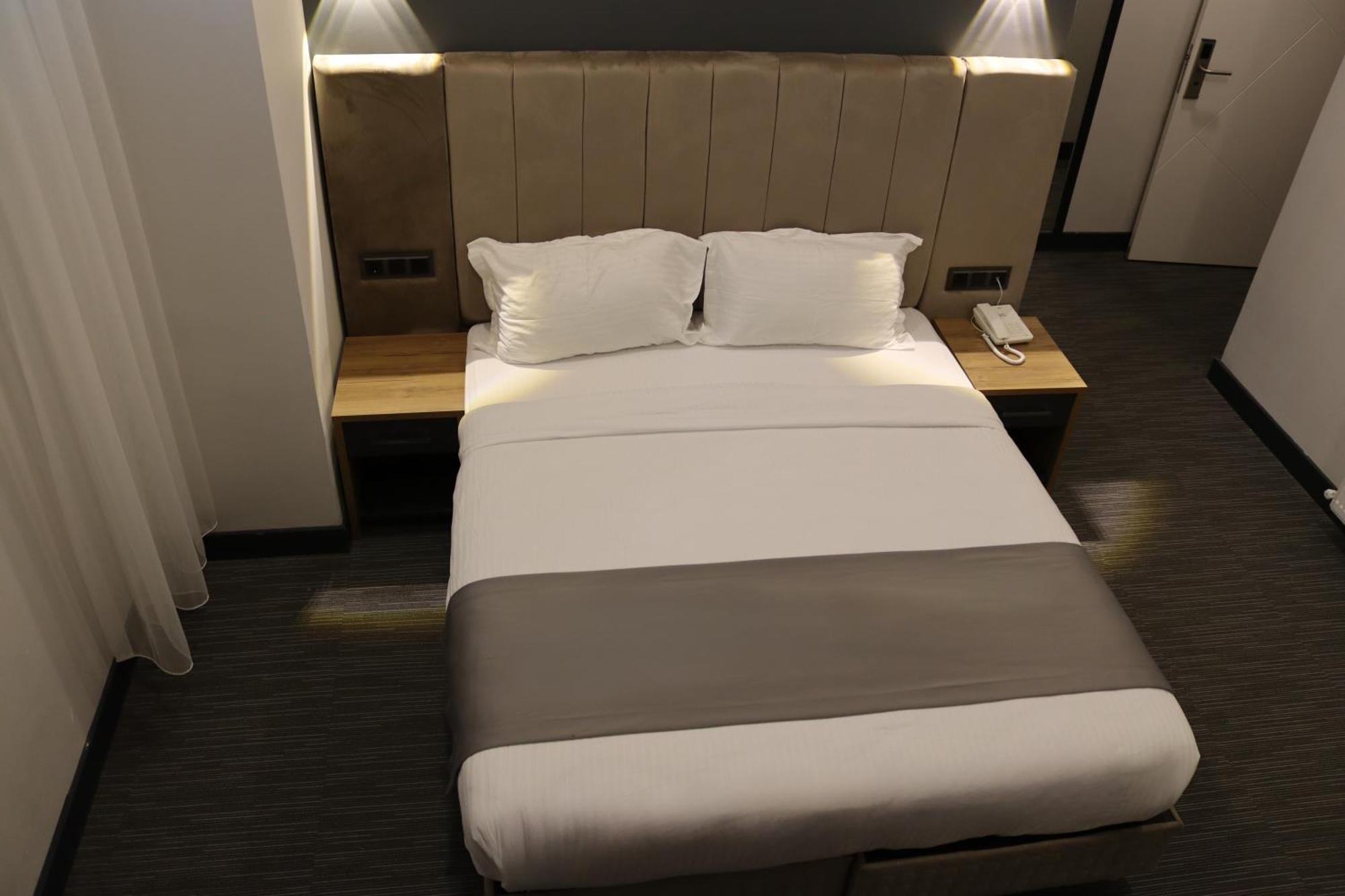 Home Plus Hotel イスタンブール エクステリア 写真