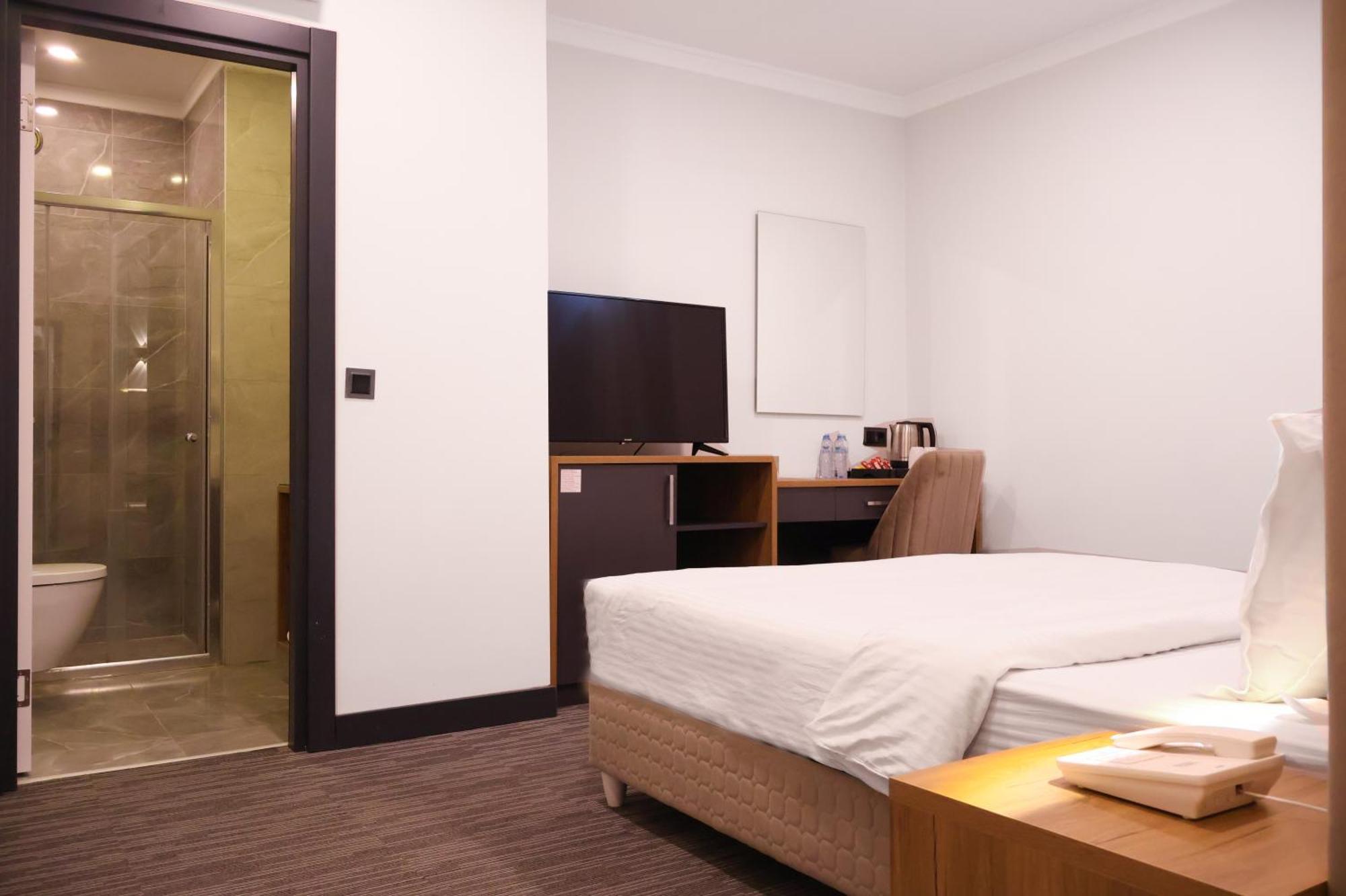 Home Plus Hotel イスタンブール エクステリア 写真