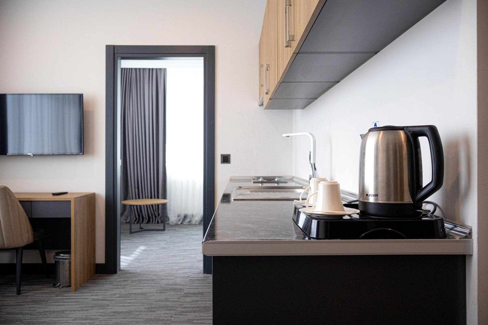 Home Plus Hotel イスタンブール エクステリア 写真