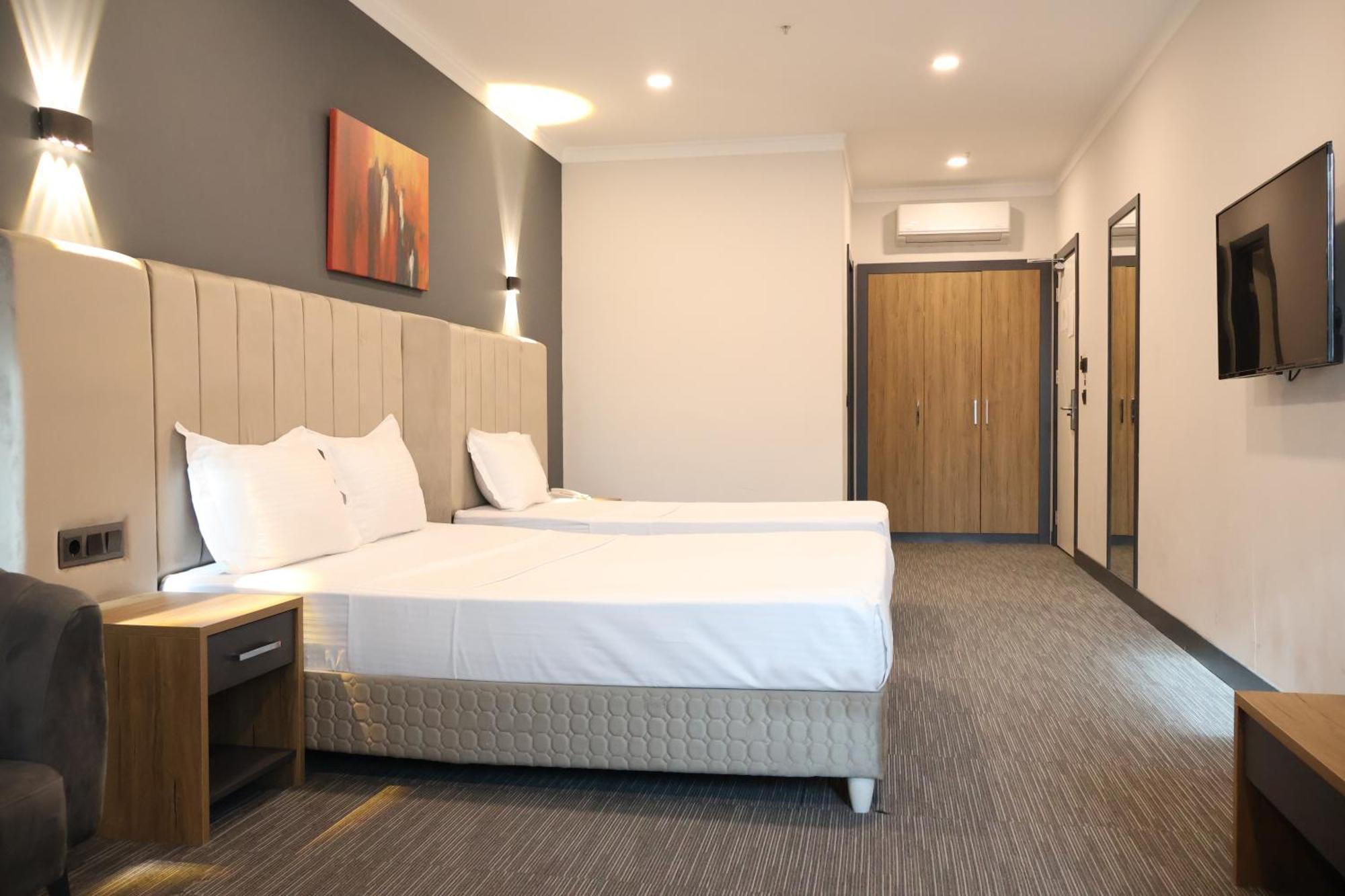 Home Plus Hotel イスタンブール エクステリア 写真